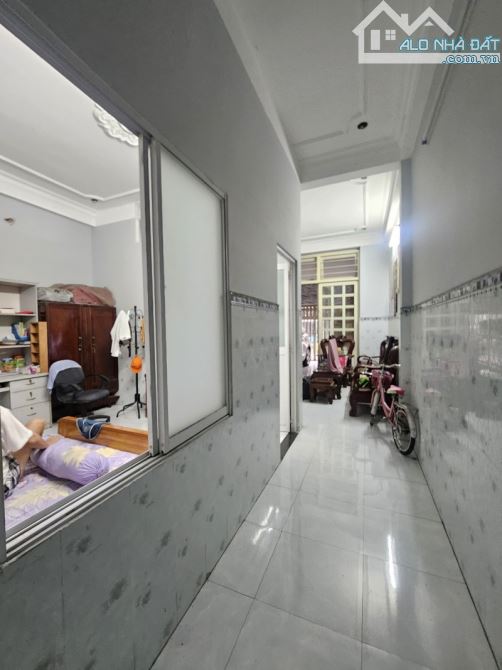 BÁN NHÀ GIÁ 8,3 TỎI, 128M2, 3 TẦNG MT ĐƯỜNG HT06, Q12. - 3