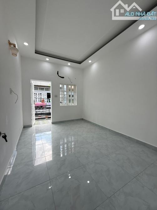 Hẻm 4M - Âu Dương Lân Quận 8, 43M2(3.2x13) 2 Tầng,  Sổ Vuông, Ko QH, Chỉ 5.2 tỷ TL - 3