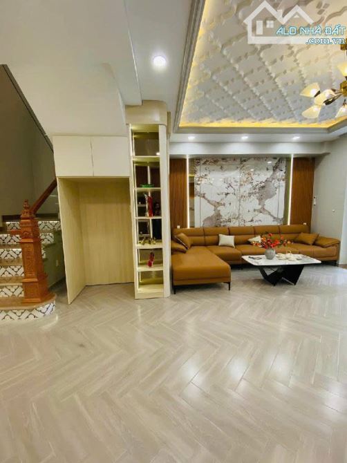Nhà 3 tầng mới đẹp hẻm xe hơi Tân Phú Quận 7. 5,5*15 hơn 8 tỷ. - 3