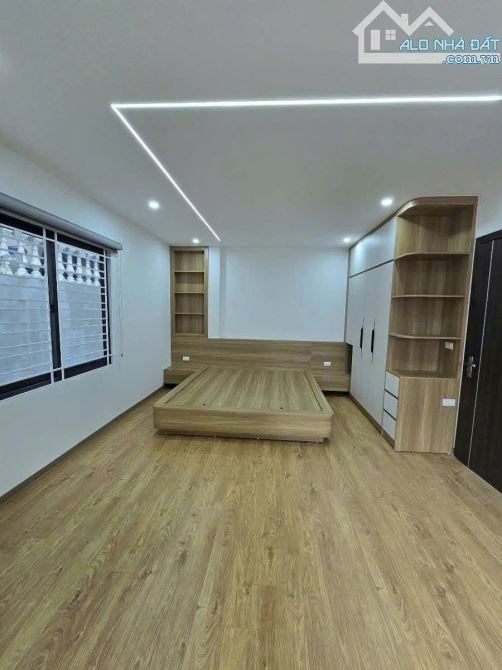 Cho thuê nhà Nguyên Hồng. Gần Đài truyền hình Việt Nam. DT 45mx5T. 23tr/tháng. - 3