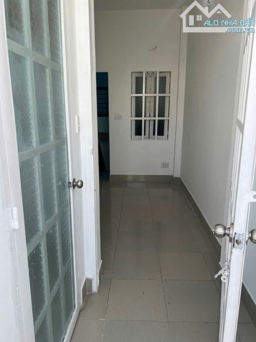 Gần chợ Bà Chiểu NNC Vũ Tùng - Bình Thạnh 4x15m 2PN mới cứng. Giá 13 triệu/ tháng - 3