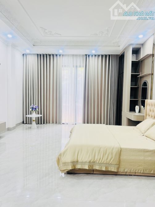 BÁN NHÀ ĐẦM TRẤU Q.HBT-VỊ TRÍ ĐẸP NHẤT KHU-7 TẦNG TM-NỘI THẤT CAO CẤP 50m2-MT 5.1m-32.6 tỷ - 3
