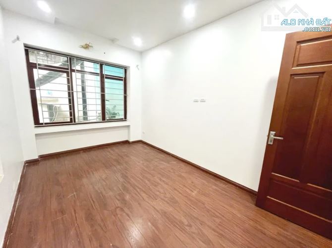 Bán Nhà Phố Xã Đàn, Đống Đa, 65m2, 4 Tầng, MT 6m, Ô Tô Sát Nhà, 10.x Tỷ - 3