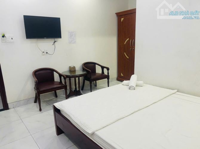 Bán khách sạn 20 phòng đường 30/4, p11 - 3