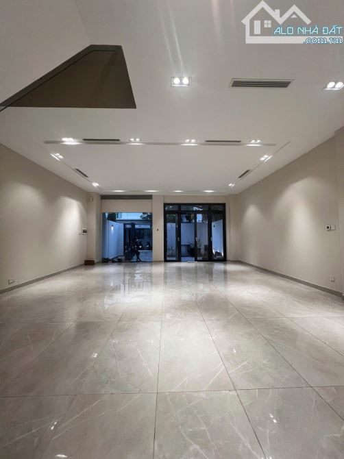 Bán nhà khan hiếm  MT khu An Phú Q.2 - 20x21m XD Hầm 4 tầng giá chỉ nhỉnh 200tr/m2. - 3
