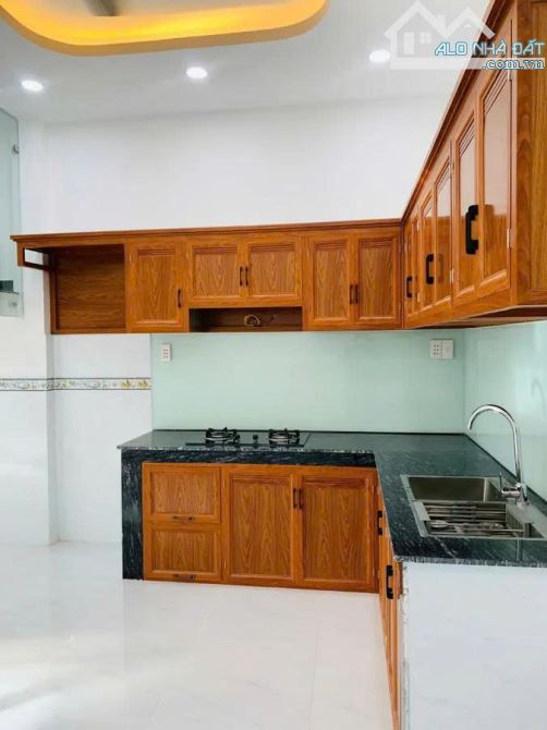 TÂN PHÚ –TÂN KỲ TÂN QUÝ- NHÀ 2 TẦNG BTCT – HẺM XE TẢI THÔNG –(4.5 × 11.8m)- 4 TỶ 9 TL - 3