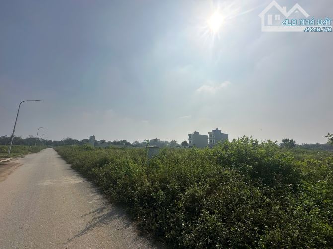 🔥🔥 BÙNG NỔ HÀNG ĐẸP - 194m² TĐC BÌNH YÊN 🔥🔥 💎 Mặt tiền gần 8m, đường ô tô tránh nhau - 3