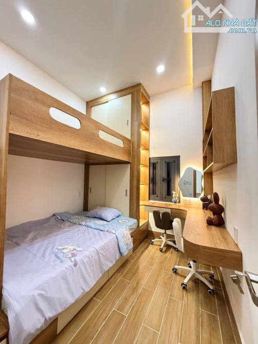 BÁN NHÀ ĐẸP HẺM ĐƯỜNG PHAN XÍCH LONG - PHÚ NHUẬN - 2 TẦNG  - 30M2 -  NHỈNH 5 TỶ - 3
