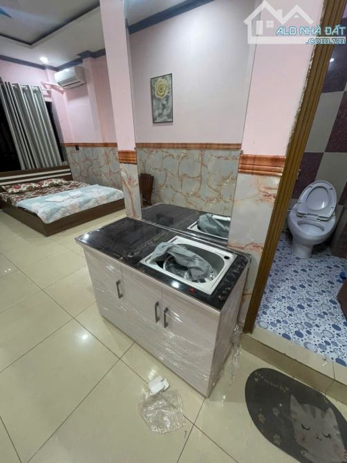 Cho thuê nhà nguyên căn cách đường Nguyễn Văn Tạo 200m, hẻm xe hơi - 3