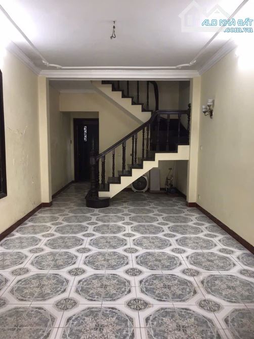 BÁN NHÀ MẶT NGÕ Ô TÔ TRÁNH ĐƯỜNG VƯƠNG THỪA VŨ. 100M2 - 4 TẦNG. - 3