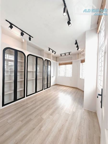 NHÀ ĐẸP NGUYỄN VĂN ĐẬU – P5 BÌNH THẠNH – 50M² – 4 TẦNG  – HẺM 6M Ô TÔ  – FULL NỘI THẤT - 3