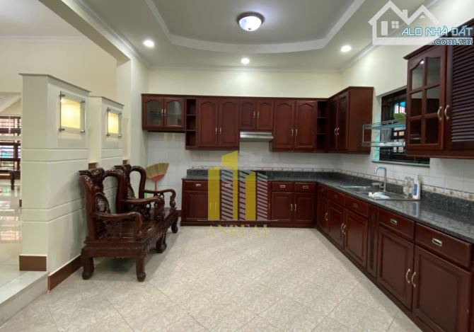 Biệt Thự Khu An Phú Có Sân Rộng 1 Trệt 1 Lầu, 270m2 - Giá 30 Triệu - 3