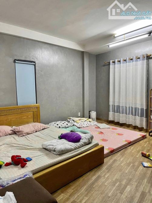 Nhà 4 tầng kiệt Huỳnh Ngọc Huệ sau lưng mặt tiền gần Công Viên - 3