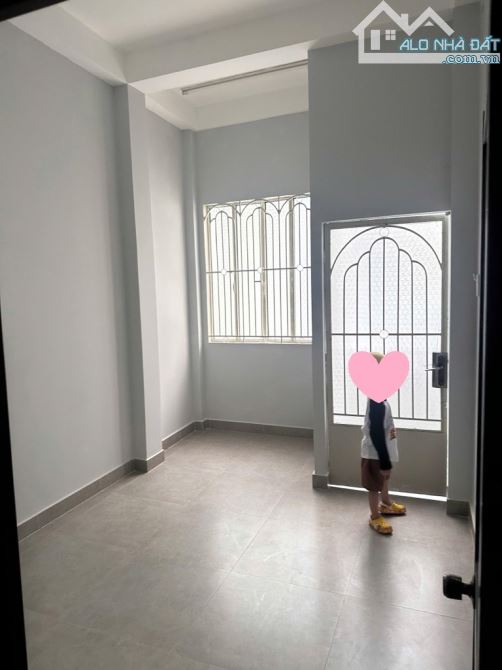Bán nhà 3 tầng đẹp 21m² (3x7), Hẻm xe hơi Trần Văn Quang, gần Lạc Long Quân, chỉ hơn 3 tỷ - 3