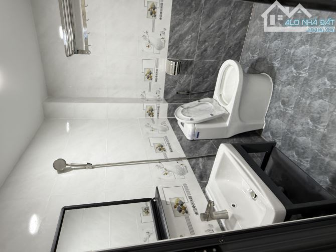Cần bán nhà 1 trệt lầu hẻm sạch An Ninh đường số 53 Phường Hiệp Bình Chánh, gần  Chợ - 3