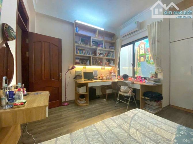 BÁN NHÀ DỊCH VỤ HÀNG BÈ – KIẾN HƯNG 50M Ô TÔ TRÁNH Ở KD SIÊU ĐẸP GIÁ 14.2 TỶ - 3
