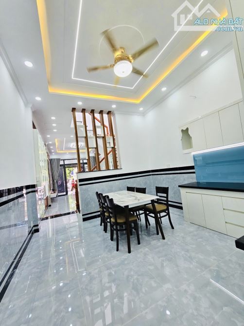 Bán Nhà Lâm Thị Hố Q12 -72 M2( 4 x18m )- 2Tầng- HXT - Chỉ 5,75Tỷ. - 3