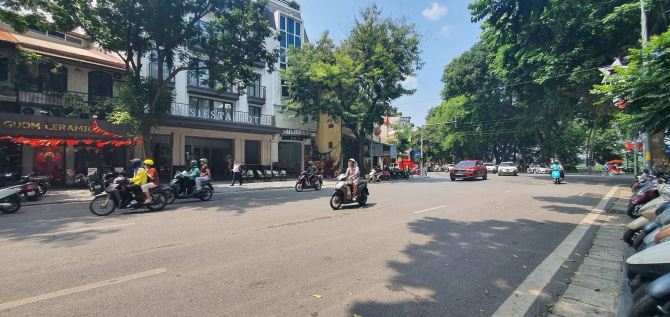 Mặt phố Bà Triệu Hoàn Kiếm 105m 5T 180 tỷ vỉa hè kinh doanh đỉnh - 3