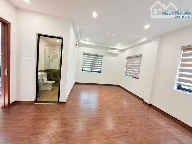 BÁN NHÀ PHỐ GIẢI PHÓNG  Ô TÔ VÀO NHÀ – VIEW ĐẸP KD 75M 4 TẦNG GIÁ CHÀO 22.6 TỶ - 3