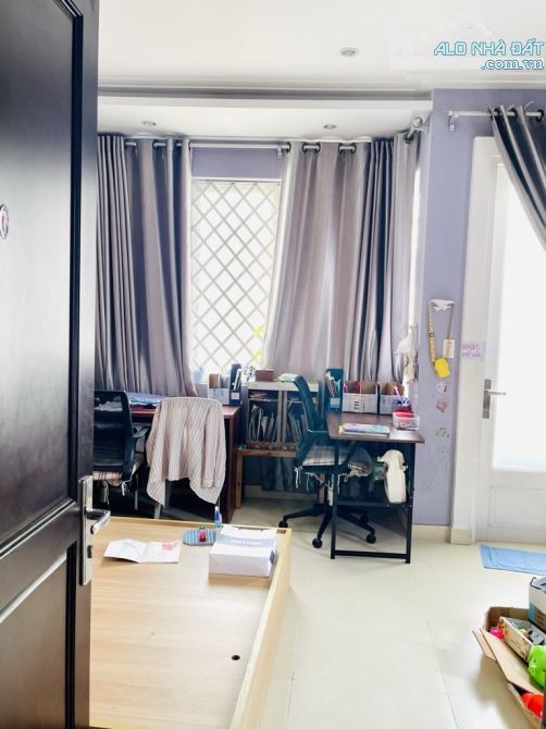 TRẦN ĐÌNH XU- CẦU ÔNG LÃNH -Q.1- DT: 5*11M- 11 TỶ 2 - 3