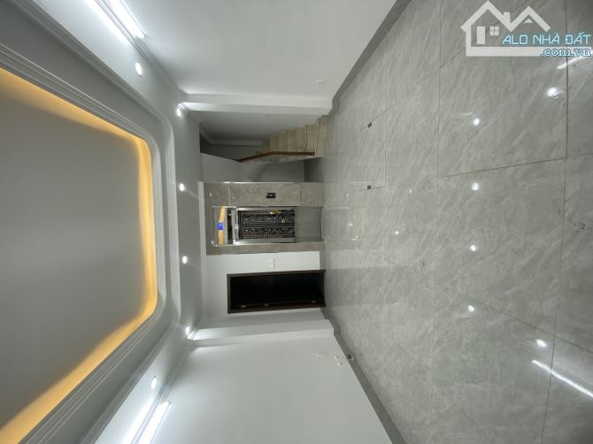 CƠ HỘI HIẾM CÓ: Nhà Đẹp Xuân La, Ô Tô Tránh, 50m², 7 Tầng, Thang Máy, Lô Góc - 3