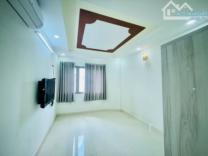 Bán nhà Bình Thạnh - gần chợ Bà Chiểu, 4 tầng 33m2. Chỉ nhỉnh 5tỷ TL - 3