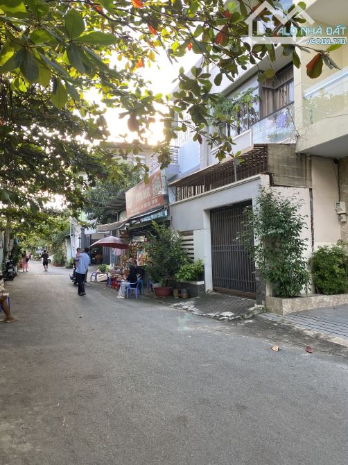 SIÊU NGỘP – BÁN GẤP ĐẤT 50m² PHÚ HỮU, Q9 – GẦN NGUYỄN DUY TRINH – GIÁ CHỈ 2.9 TỶ - 3