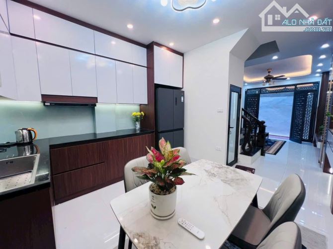 BÁN NHÀ NGUYỄN ĐỔNG CHI, NAM TỪ LIÊM - 2 THOÁNG - FULL NỘI THẤT - 3
