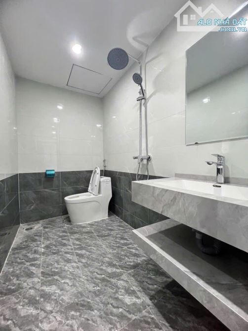 Cần nhượng lại nhà hoàn thiện 30m2 trong đê Ngọc Thụy, Long Biên - 3