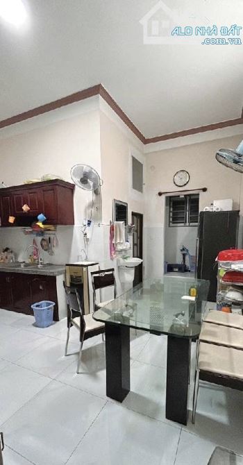 Bán nhà 3 tầng,hẻm 8M ô tô quay đầu,ngang 5M dài 16M,ngã tư Huỳnh Tấn Phát-Nguyễn Thị Thập - 3