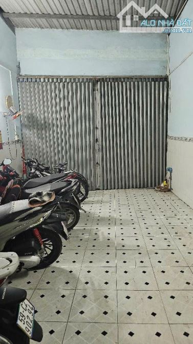 CHỦ,BÁN NHÀ  NHÀ PHỐ ,KHU VỰC GÒ Ô MÔI Q7,Mặt Tiền, Diện tích: 223m²   1 trệt ,3 Lầu - 3