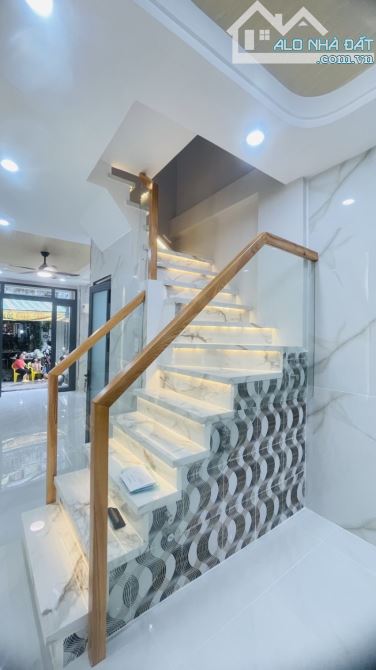 Bán nhanh nhà 3 tầng Ni Sư Huỳnh Liên – Tân Bình – Giá chỉ: 4tỷ35 (còn tl) - 3
