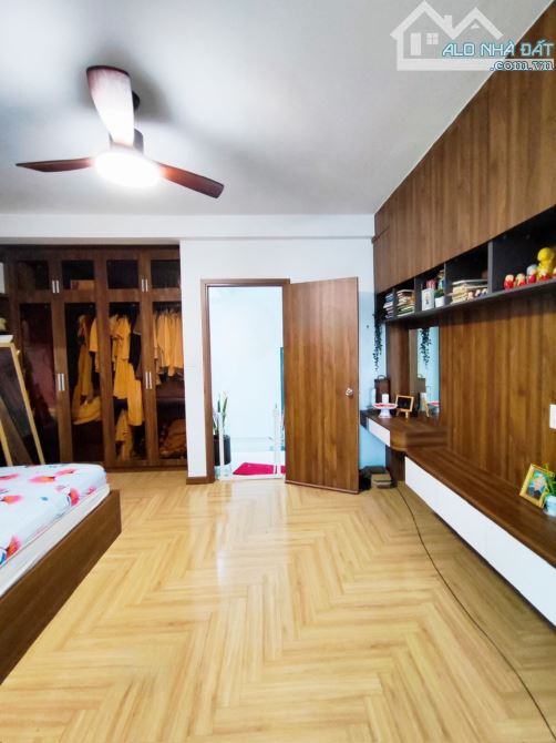 BÁN NHÀ QUẬN 2 - 4 TẦNG MỚI, HẺM XE HƠI, CÁCH NGUYỄN DUY TRINH 100M, 96M² CHỈ 9,5 TỶ - 3