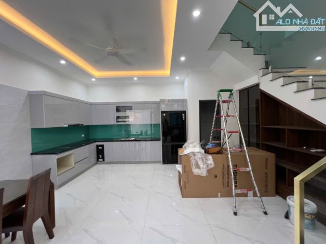 Nhà đẹp, giá rẻ. 90m*4 tầng*phun nội thất, hơn 100triệu/m2 tại thương thanh long biên. - 3