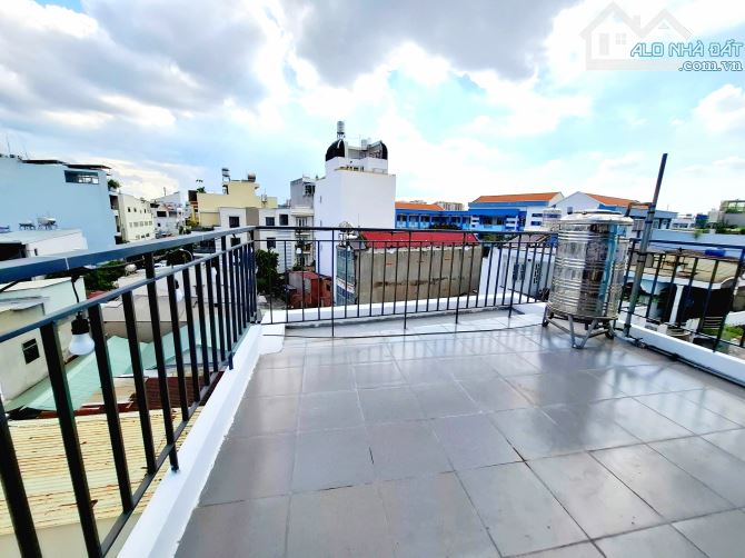 Chủ Ngợp,Bán Rẻ Nhà Hẻm Ôtô Ni Sư Huỳnh Liên Tân Bình Gần Q.10,30m2,5tầng mới đẹp chỉ 5ty3 - 3