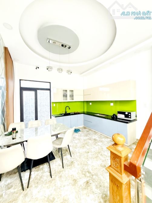 Siêu Phẩm HXH TÔ NGỌC VÂN - QUẬN 12 - Giáp GÒ VẤP - 3 Tầng - 4.2m × 14m - 5.x TỶ - 3