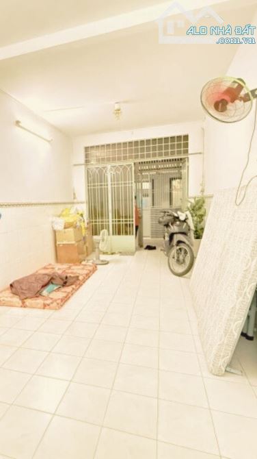 🏠 BÁN NHÀ TÔ HIẾN THÀNH, P.15, Q.10 - SÁT MT, TIỆN XÂY MỚI - 5.X TỶ. - 3