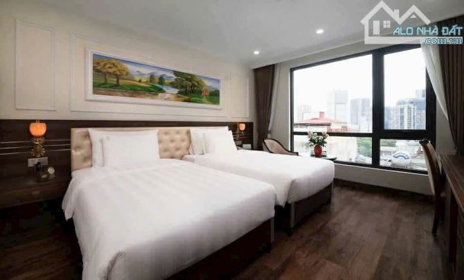 TỔNG GIẢM 7 TỶ CÒN 63 TỶ👉 BÁN GẤP TÒA 8T MP ÂU CƠ 136M2 MT: 10M - SẴN HĐ 250TR/THÁNG. - 4