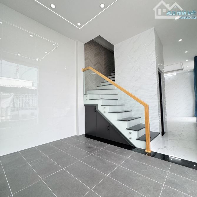 NHÀ MT KINH DOANH TRỆT 2LẦU SÂN THƯỢNG MẶT TIỀN HẺM RỘNG Đ.PHẠM HỮU LẦU GẦN CHỢ CẦU VÁN - 4