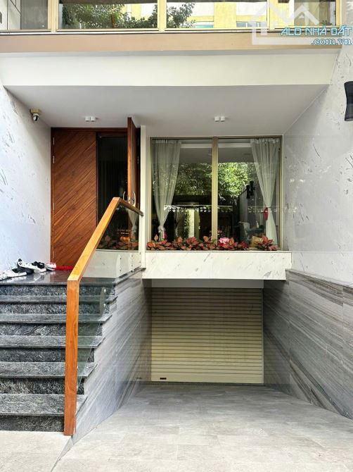 Mặt Tiền Hoa Hồng - Phan Xích Long, P2, Phú Nhuận. DT: 4x16m, Hầm 4 Tầng Mới - 4