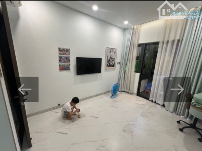Giảm sâu 1 tỷ bán gấp nhà riêng đẹp HXH. 4 tầng 5x12. Khu V.I.P Bàu Cát Tân Bình. 9.1 tỷ - 4