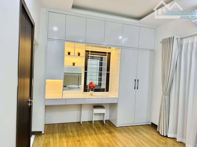 ĐỘC QUYỀN! NHÀ LÔ GÓC PHAN KẾ BÍNH - 50M2, 5 TẦNG, CHỈ 30M RA PHỐ LỚN! - 4