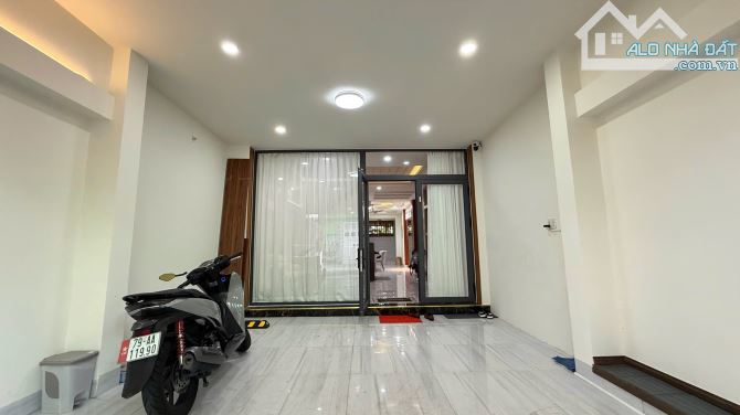 Nhà 3,5 tângd siêu đẹp, gần biển, kđt phước long b, tặng toàn bộ nội thất, giá chỉ 8,5 tỉ - 4