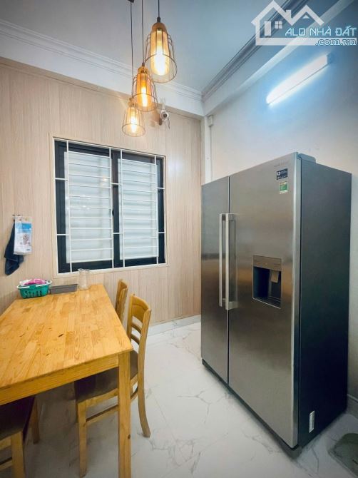 Cho thuê nhà nguyên căn ngõ 99 Định Công Hạ, 40m² x 3 tầng, 3PN, 10.8 triệu/tháng - 4