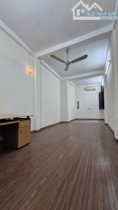 BÁN NHÀ PHÂN LÔ LẠC TRUNG – Ô TÔ ĐỖ CỬA – 65M² – GIÁ 14.85 TỶ - 4