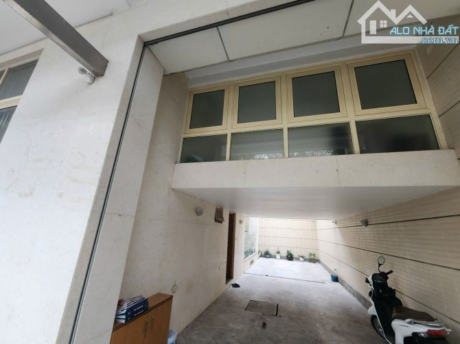 BÁN BIỆT THỰ ĐẤU GIÁ TỨ HIỆP . DT 240 M . MT 15 M. NHÀ 4 TẦNG . ĐẢNG CẤP NHẤT HÀ NỘI - 4