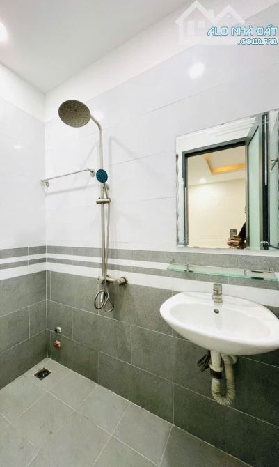 Nhà đẹp lung linh, vuông như tờ A4 – Phan Huy Ích, Gò Vấp, DT 62m² – 3 tầng – 3PN – 3WC - 4
