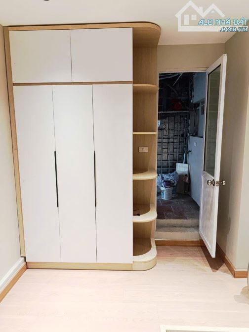 NHÀ E6 TT ĐO LƯỜNG - HOÀNG QUỐC VIỆT - CĂN GÓC - FULL NỘI THẤT - DT: 41.5/71M2 - 4.25 TỶ - 4