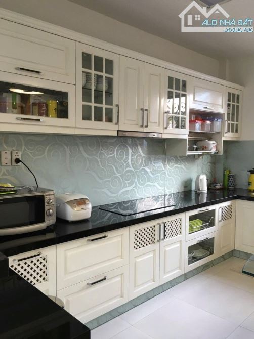 BÁN NHÀ HXH  8m Huỳnh Văn Bánh , khu vực hiếm nhà bán, tuyến thời trang sầm uất - 4
