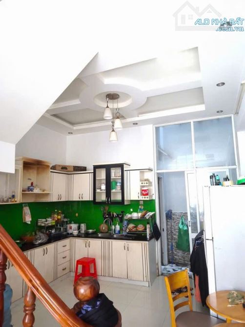 BÁN NHÀ 1 TRỆT 2 LẦU – HẺM LƯƠNG VĂN CAN, P.2, TP. VŨNG TÀU – GẦN BIỂN, NHÀ ĐẸP, CHO THUÊ - 4